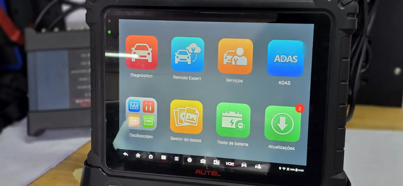 Equipamento eletrónico de diagnóstico automóvel